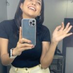 Mahima Nambiar Instagram – Filmy me 🙈!!!!!
#favsong #freetime #timepass #inbetweenshots #vanityvandiaries #selfobsessed #mirrors #shoots