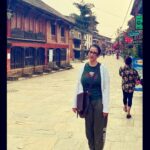 Manisha Koirala Instagram - Travelled to #bandipur and realised how gorgeous it is and how well it’s people have kept classic architecture preserved !! It’s clean n well kept!! #bravo to #bandipure 👏👏👏 #JwelOfNepal