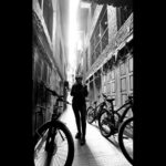 Manisha Koirala Instagram - “Being glamorous is about strength and confidence. It's black and white -dramatic. You have to be strong.” Catherine Zeta-Jones Photographer- @saroshpradhan 🚴‍♀️🚴🚴‍♂️ #blackandwhite