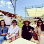 Manisha Koirala Instagram - Loved our luncheon in the resturant in organic farm !!