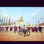 Manisha Koirala Instagram – Cycling 🚴‍♂️ to my favourite places with bro n a dear friend .. early mornings 🚴‍♀️🚴🚴‍♂️