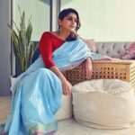 Meera Nandan Instagram - Tuesday-ing with Sunday on my mind! 🤪 . 📸 @shinihas . #tuesdayblues #saree #sunkissed #dubai #thoughts #love #positivevibes #lazy #music #mydubai #allsmiles #instagood #dubai #tuesday #goldenhour #evenings Dubai, United Arab Emiratesدبي