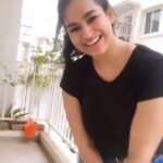 Misha Ghoshal Instagram - @osho_venkat this 1 is for u 😊 what a catchy song ❤️ Btw i have no idea y the music went out of sync after the reel got posted 🙈