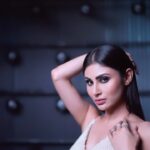 Mouni Roy Instagram - Zsa zsa zoom!