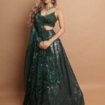 Mouni Roy Instagram - SHUBHO NABOBARSHER PRITI O SHUBHECHCHA 🌹 Few full moons ago… • • • Outfit:- @premyabymanishii 📸 :- @Mi_nombre_es_ram Hair @chettiarqueensly Make up @mukeshpatilmakeup