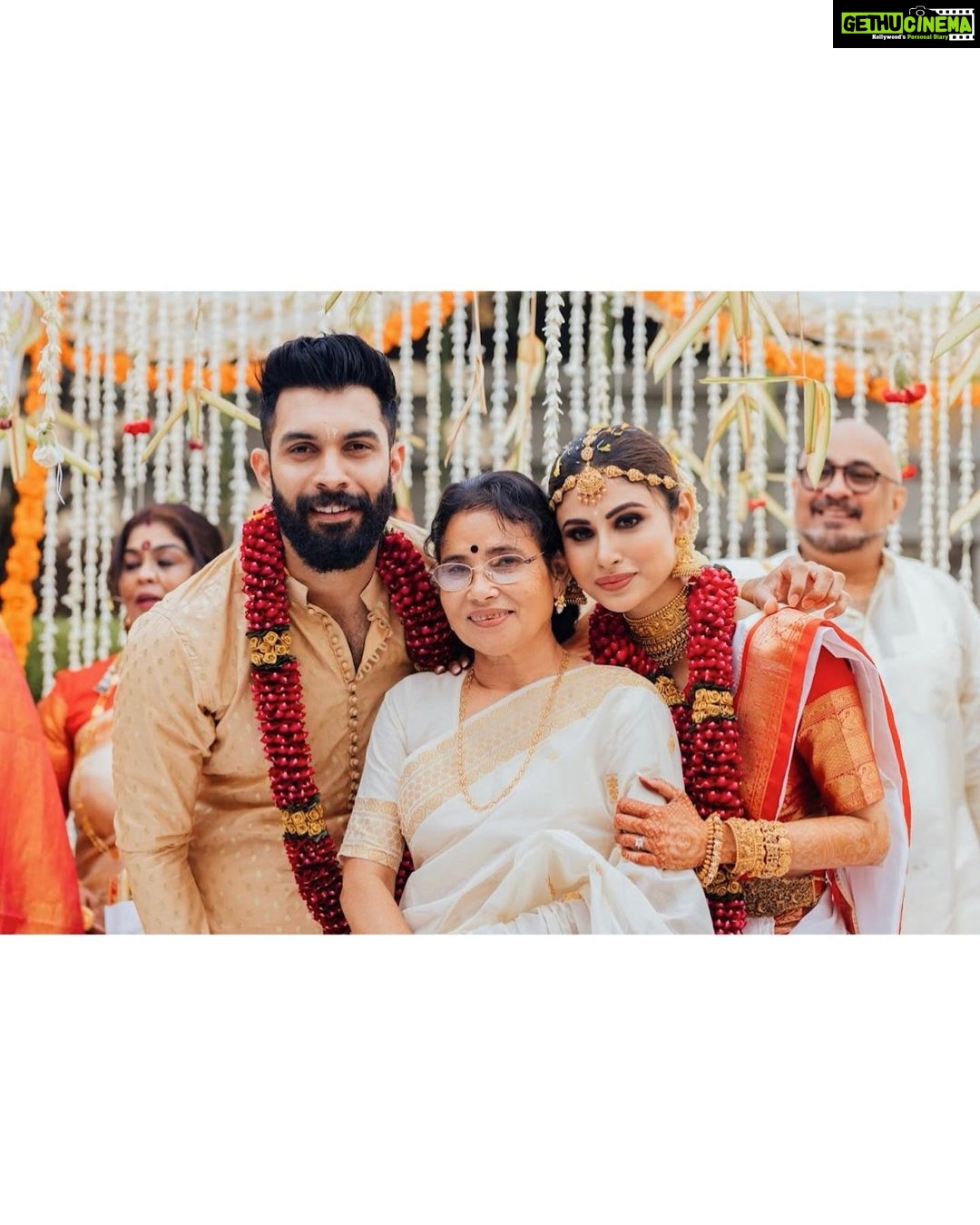 Mouni Roy Instagram - My home & my world, happy birthday Maa..♥️🔱 Hari Om