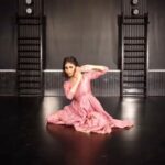 Mouni Roy Instagram - If music be the food of love… play on; Dance….💟 Happy dance day monsters… 🔆🔱 P.s~ so missing the insides of a rehearsal hall & 5678 of a new routine 😔