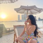 Mouni Roy Instagram - Heart so full, now ready for reality♥️🌹 📸 @nambiar13 Dubai, United Arab Emiratesدبي