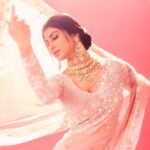 Mouni Roy Instagram – What a wonderful world where one can sing and dance..