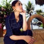 Mrunal Thakur Instagram – April 14th kab aaoge tum ? 💁🏻‍♀️💕

#jersey #promotion #14daystogo

Styled by: @rahulvijay1988
Make-up: @missblender 
Hair: @mallikajolly
Assisted by (makeup) @dinkle_mua
Assisted by (hair) @minikami1 
Assisted by (styling) @bleatsbyk & @kashishsgaur 
Outfit: @lovebirds.studio 
Shoes @louboutinworld
Jewellery: @misho_designs 
📸 @leroifoto