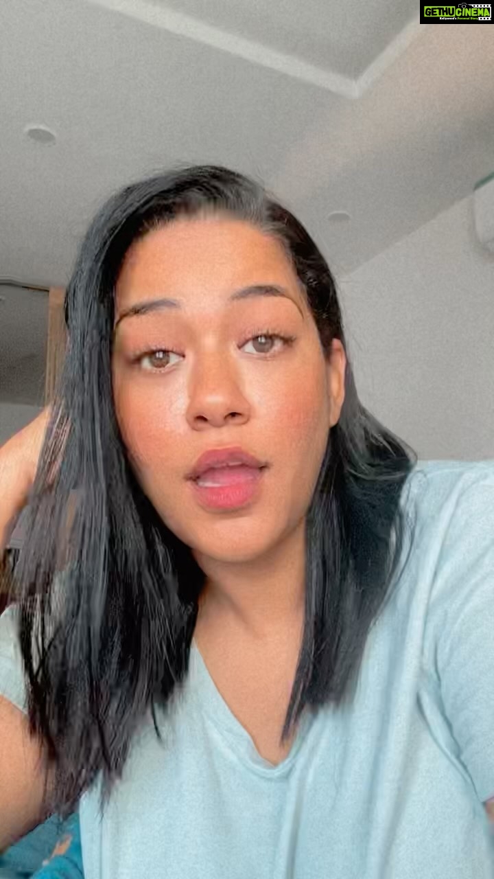 Mumaith Khan - 9K Likes - The only way to find true happiness is to risk being completely cut open.-Chuck Palahniuk😇. #acceptance #awesome #believeinyourself #respectyourself #care #dreams #encouragement #faith #grace #glitter #smile #stronger #peace #positivity #innerpeace #workhard #appreciation #selfesteem #selfrespect #motivation #wiser #wisdom #happiness #love #life 💖🌸😘