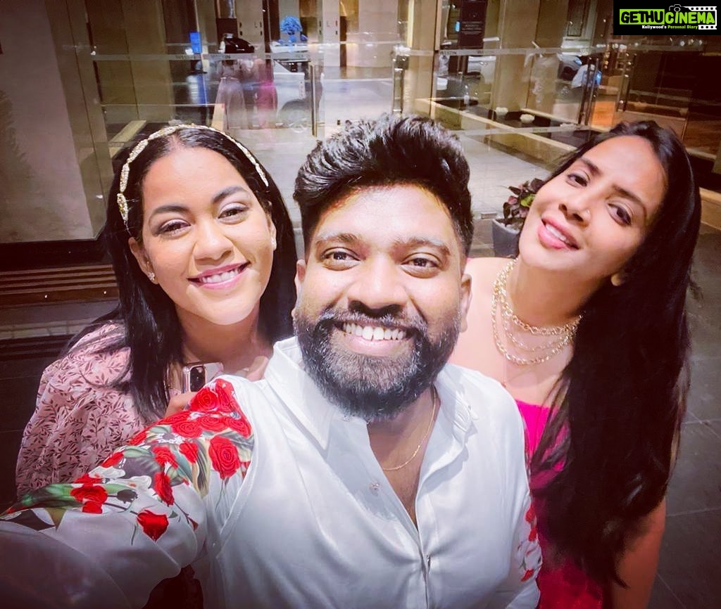 Mumaith Khan Instagram - Fairy tales are more than true: not because they tell us that dragons exist, but because they tell us that dragons can be beaten.-Neil Gaiman π #acceptance #awesome #believeinyourself #respectyourself #care #dreams #encouragement #faith #grace #glitter #smile #stronger #peace #positivity #innerpeace #workhard #appreciation #selfesteem #selfrespect #motivation #wiser #wisdom #happiness #love #life ππΈπ