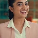Namitha Pramod Instagram – Extremely glad to share my new work for @vostekglobal 
Vostek Global assures expert advice and express service ☺️

@rojin__thomas @dcunha.neil @vostekglobal

#advertising #vostekglobal #studyabroad #canada #uk #reels #reelsinstagram #reelitfeelit #reeloftheday #reelsinstagram