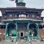 Nandita Das Instagram - The beauty in the architecture… #kashmir #srinagar But beneath all that there is also pain and many stories.