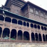 Nandita Das Instagram - The beauty in the architecture… #kashmir #srinagar But beneath all that there is also pain and many stories.