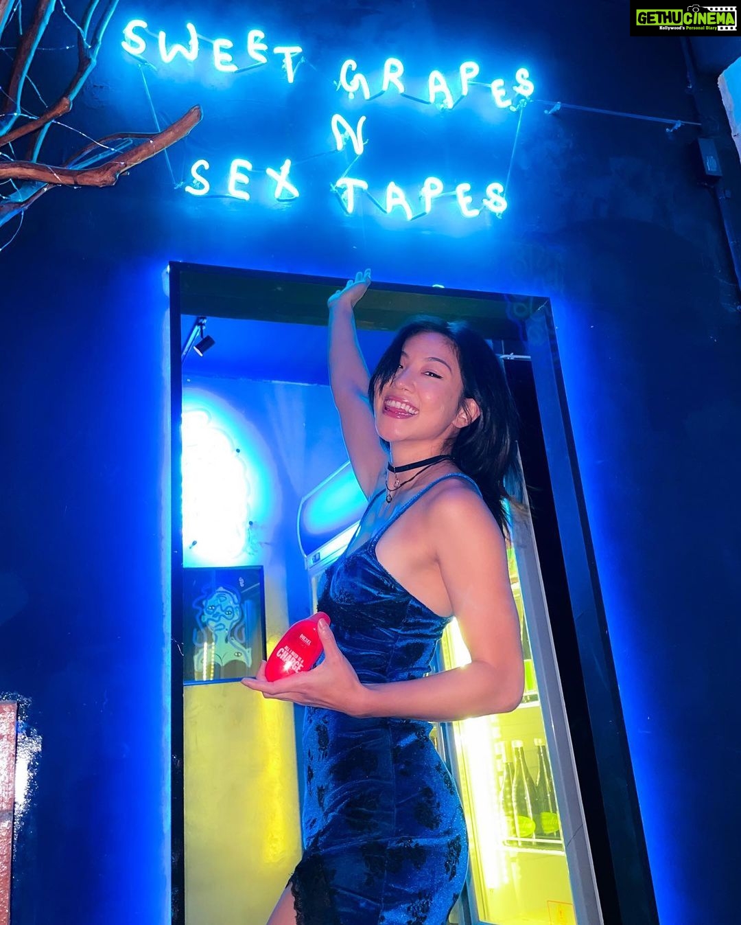 Narelle Kheng Instagram - Here’s the scene: I’m a few bottles of wine in, diagonally across me is a neon sign that says “sweet grapes and sex tapes”. I know im in the middle of a bar on a Friday night, but I can’t control myself. In one motion I grab the arm of the guy beside me, pull down my pants and reach deep into my bag to whip out a vibrator, because the timing is now, and there’s no time like to present. I drag him over to the sign and say … take some photos for me because I need to post this on Instagram 🤭 Its taken me a long time to feel comfortable exploring my sexuality in a manner that feels safe to me, but as i get older and more confident in my own skin the journey feels more and more exciting and electrifying. Everyone has their own journey and their own pace, explore as you wish and dont let anyone else pressure you into doing things you arent comfortable with ❤️ With the SONA™️Cruise and TOR™️2, bring beauty and pleasure together & feel the attraction around you. @lelo_official @diesel #influencerinthewild #truestory #LeloxDiesel #ComeTogether #ForSuccessfulLiving #WellWithLELO