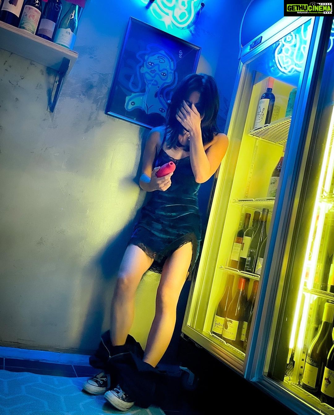 Narelle Kheng Instagram - Here’s the scene: I’m a few bottles of wine in, diagonally across me is a neon sign that says “sweet grapes and sex tapes”. I know im in the middle of a bar on a Friday night, but I can’t control myself. In one motion I grab the arm of the guy beside me, pull down my pants and reach deep into my bag to whip out a vibrator, because the timing is now, and there’s no time like to present. I drag him over to the sign and say … take some photos for me because I need to post this on Instagram 🤭 Its taken me a long time to feel comfortable exploring my sexuality in a manner that feels safe to me, but as i get older and more confident in my own skin the journey feels more and more exciting and electrifying. Everyone has their own journey and their own pace, explore as you wish and dont let anyone else pressure you into doing things you arent comfortable with ❤️ With the SONA™️Cruise and TOR™️2, bring beauty and pleasure together & feel the attraction around you. @lelo_official @diesel #influencerinthewild #truestory #LeloxDiesel #ComeTogether #ForSuccessfulLiving #WellWithLELO
