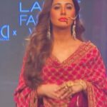 Nargis Fakhir Instagram - I always love wearing Indian Attire. Not only do you look beautiful, you feel beautiful. The intricate craftsmanship is absolutely stunning. When wearing a piece like this i can appreciate all the work that went into making this beautiful Anarkali. @romaa_agarwal . . . . . . . . #fashion #indianfashion #fashionweek #runway #princess #nargisfakhri #model