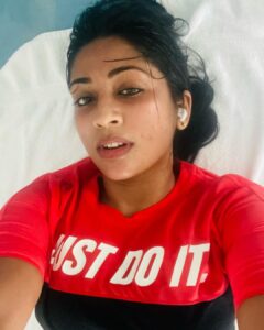 Navya Nair Instagram - Sweat it out … 🔥🔥🔥

#selflove #happiness #peace #fridayvibes #workout #absday