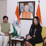 Neetu Chandra Instagram - It was an absolute pleasure to meet the honorable Industry Minister Syed Shahnawaz Hussain. Thank you for all your appreciation towards my Hollywood film #NeverBackDownRevolt and your kind words Sir 🙏 I Appreciate it. I will keep doing my best🙂 Jai Hind! Jai Bihar! 🙏 #SyedShahnawazHussain #biharkiladki #nituchandra