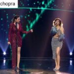 Neha Bhasin Instagram - Fun indeed ❤️ #REPOST @parineetichopra with So much fun doing what I love the most! And this time with you @nehabhasin4u . We should do this more often! 😁 @colorstv @voot @rocknaama #NehaBhasin #parineetichopra #kuchkhaas #hunarbaaz