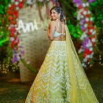 Neha Bhasin Instagram - Summer colours Outfit - @riantasofficial Jewellery - @rkjewellers_southex2 Styled by - @ankiitaapatel #indianwedding #nehabhasin #dillikishaadi #indianfashion