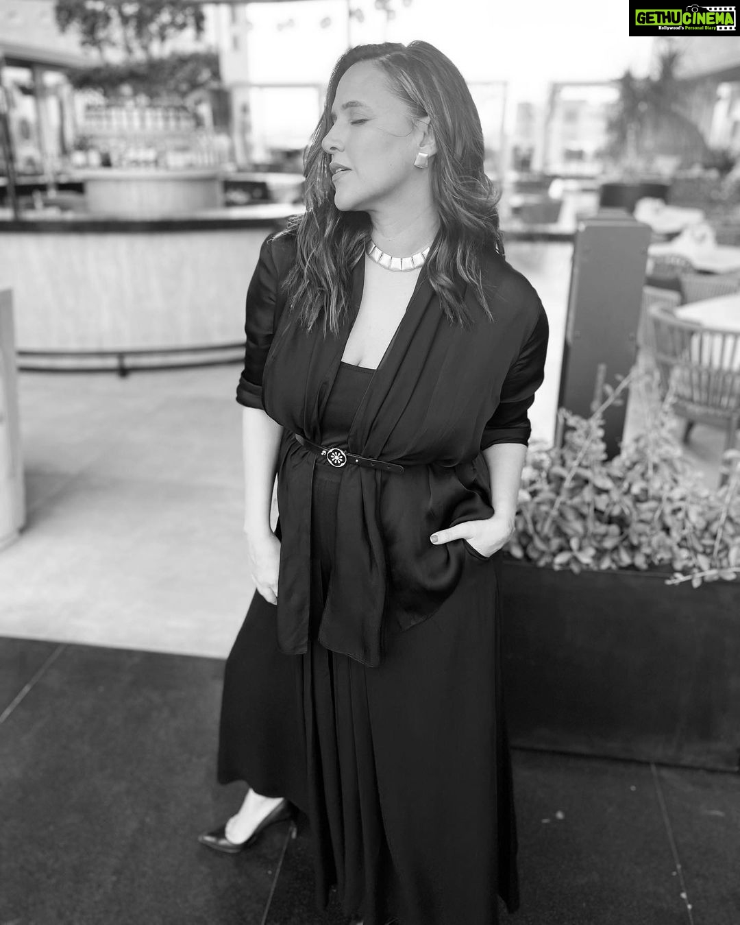 Neha Dhupia Instagram - 🖤 #ootd … in @ampmfashions 🖤 n @shylebyastha styled by @ayeshakhanna20 🖤#indore
