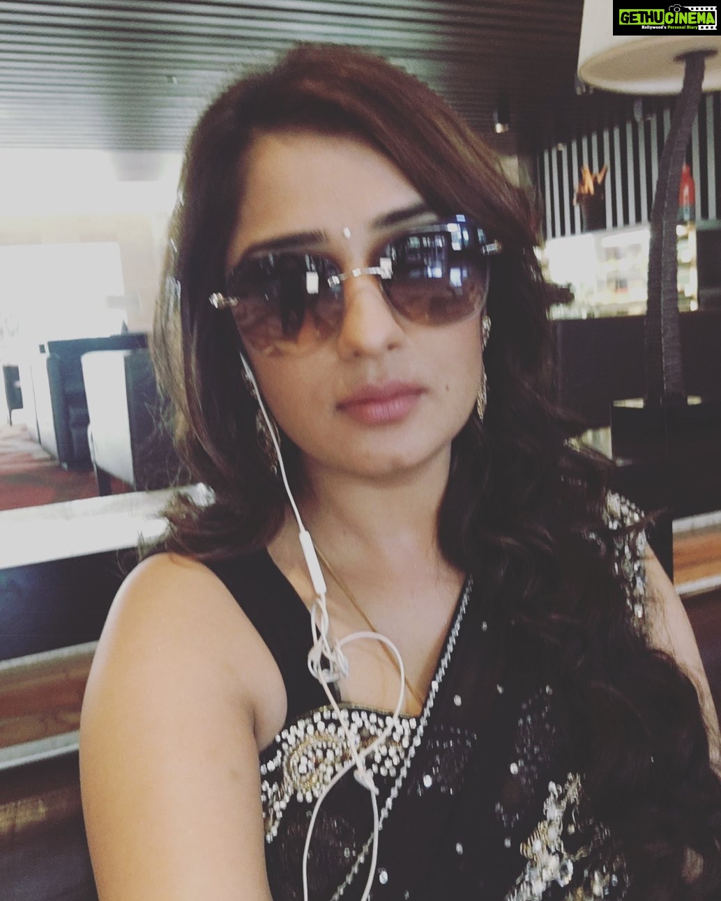 Nikita Thukral Instagram - Learn to love yourself then u can love and spread love to others. #humality #gratitude #actress life #beliveinyourself ❤️ #selflove