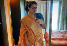 Parvathy Instagram - Joyoooodu joy!🌼