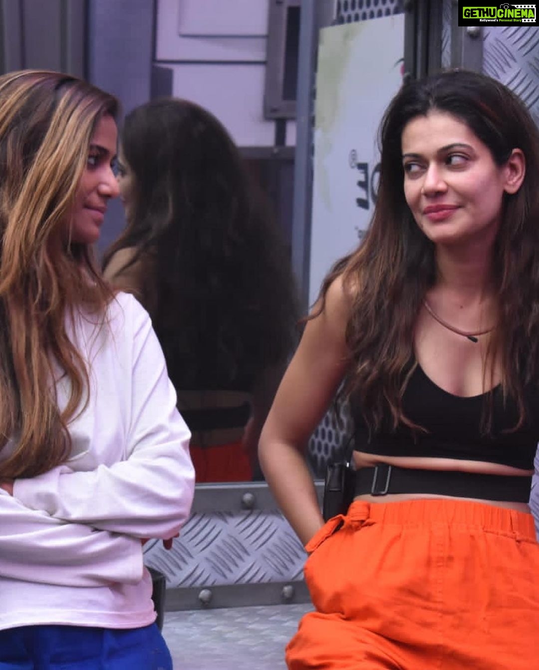 Payal Rohatgi Instagram - Namaste all, please vote & support Payal ji. She is fighting alone with all odds in lockupp show. Lord Ram bless all🙏 #teampayal #payalrohatgi #lockupp #shernipayal