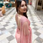 Pooja Bose Instagram - Uff my saree love ❤️❤️