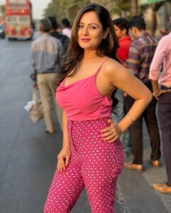 Pooja Bose Instagram - Some more from yesterday on location pics