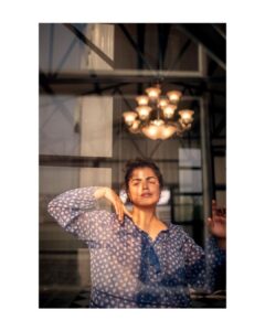 Pooja Devariya Instagram - ✨🎶🎹💃🏽🎬🎙

📸 @sumanthshetty_