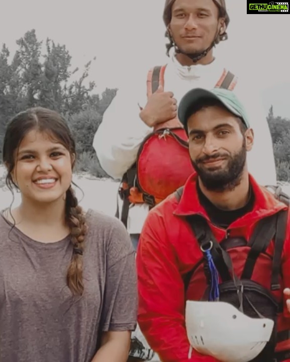 Pooja Devariya Instagram - Drew her on the map every geography exam. Finally made her acquaintance. Lidder! ##kashmir #travelindia #whitewaterrafting #riverrafting