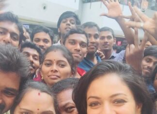Pooja Kumar Instagram - #throwbacktuesday when my film released and people were so excited! I’m so blessed and lucky that all of you have liked the work we as actors try to do! Thank you thank you and sending love to all!! #india #america #actor #actress #tamil #telugu #hindi #movies