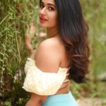 Poonam Bajwa Instagram – Mornings 🌞
📸@unique_amit212 
💄✨@hairstylebynisha