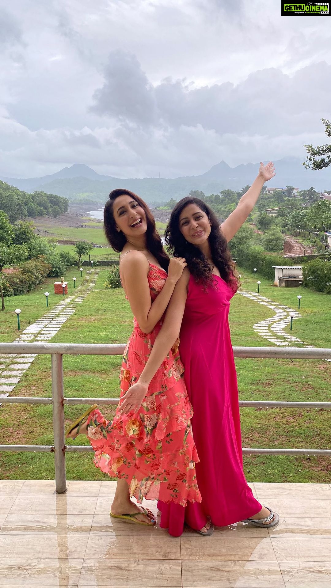 Pragya Jaiswal Instagram - Happy happy birthday to the sweetest, loveliest & my mosttt favvv @pranjul_jaiswal_giri 🎂❤️ Dont know how life would have been without bullying you 😅 Thank you for ALWAYS being there & understanding even my silences..U ve grown up to be such a smart & independent & incredible woman.. I’m so proud of u..Have the best day ever!! Love youuu..Can’t wait to see you ❤️❤️