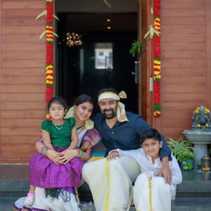Prasanna Instagram - இனிய தமிழ்ப் புத்தாண்டு நல்வாழ்த்துக்கள்🥰💐

📸 @ashokarsh
