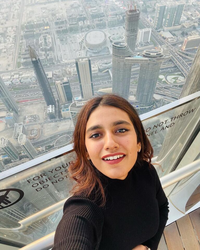 Priya Varrier Instagram - At the🔝! Burj Khalifa