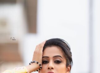Priyamani Instagram - Your attitude determines your colour ….mine is finding a ray of sunshine in everything ❤️❤️❤️❤️ Outfit .. @sushmareddyofficial Styling : @mehekshetty ❤️❤️ 📸: @v_capturesphotography MUH : @pradeep_makeup @shobhahawale #etv #dhee14dancingicon #yellowlove💛