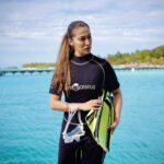 Raai Laxmi Instagram - Just before entering in to another new world 🌊🐠🐟🐬❤️ #ScubaDiving 🤿🌊🐟🐬🐠🦈😍 #waterbaby #underwater