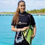 Raai Laxmi Instagram – Just before entering in to another new world 🌊🐠🐟🐬❤️ #ScubaDiving 🤿🌊🐟🐬🐠🦈😍 #waterbaby #underwater