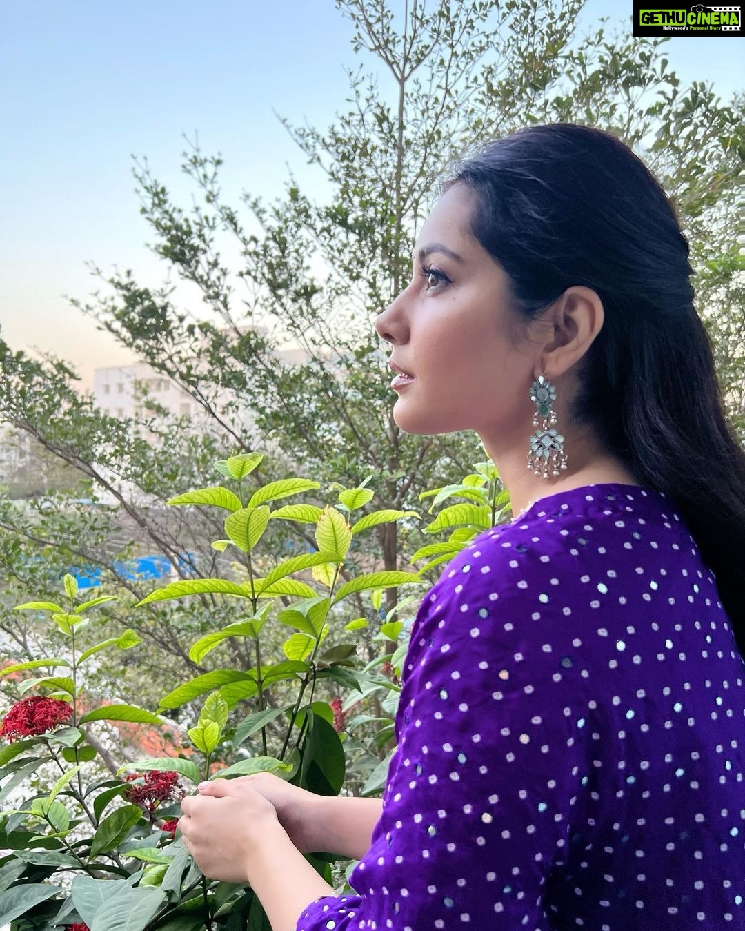 Raashi Khanna Instagram - మీకు మీ కుటుంబ సభ్యులకు ఉగాది శుభాకాంక్షలు 🥭🌸 #happyugadi