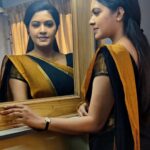 Rachitha Mahalakshmi Instagram - Seeing the Reflection of my soul...... 😇 : Happy mornings ☀️😍 : #idhusollamarandhakadhai Saree love @yaalaboutique 😍😍😍 : #supportwomenentrepreneurs🙋🏼💪🏻