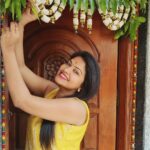 Rachitha Mahalakshmi Instagram - ಯುಗಾದಿ ಹಬ್ಬಧ ಹಾರ್ಧಿಕ ಶುಭಶಯಗಳು.... 😇😇😇😇🌿🍯 : Happy ugadhi 😇😇😇😇😇😇