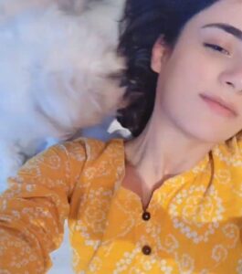 Radhika Madan Instagram - Love is just a swipe away!⬅️
#cosmolove 🐶♥