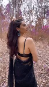 Ragini Dwivedi Instagram - Song ❣️

#raginidwivedi #kannadaactress #kannadasongs #kannada #love #actor #model #traditionalwear #sareelove #sareefashion #trend #trendingreels #trendingsongs #trendingnow #reelsinstagram #reelitfeelit #reelsvideo #reelindia #viralvideos #viralreels #pose #shooting #shootmode #poser #blackfriday #letsgosomewhere