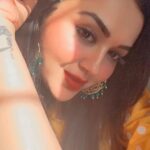 Ragini Nandwani Instagram - 💋💋💋💋 #viralreels #hotonbeauty #sunkissed #tamilactress #cute #yellow #influencer #actresses #kerela #thalaiva #chennai #festiveseason #redlips #lipstick