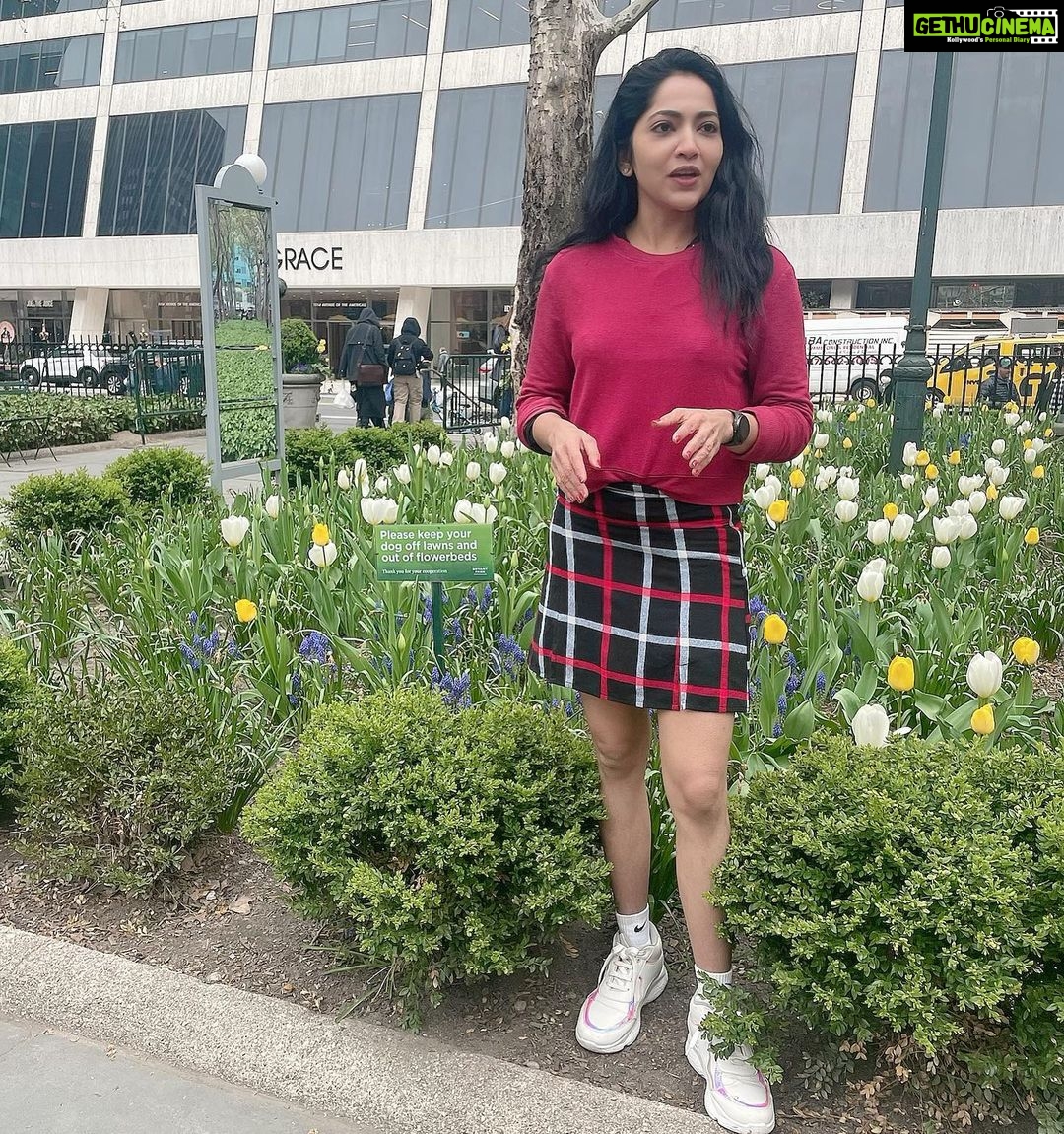 Ramya Subramanian Instagram - Oh my heart ♥️…. #newyork #newyorkcity #nyc #nyc_explorers #loves_nyc #instanyc #iloveny #nycgo #newyork_instagram #what_i_saw_in_nyc #ig_nycity #nycprimeshot #newyork_ig #nycity #instagramnyc #newyorkcitylife #nycdotgram #nyloveyou #newyorkphotos #unlimitednewyork #nycphotographer #nycstreets #picturesofnewyork #newyorknewyork #icapture_nyc