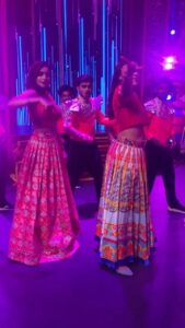 Rashmi Gautam Instagram - DONT MISS THE END 
wait for it 
#reelsinstagram #reelsindia #reelsvideo